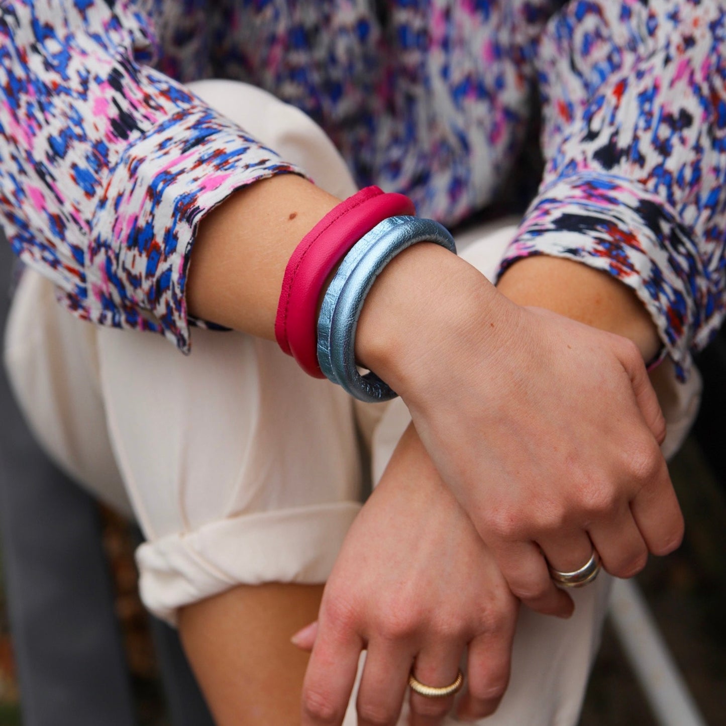 Slingher-M-pink-Blue-Ma